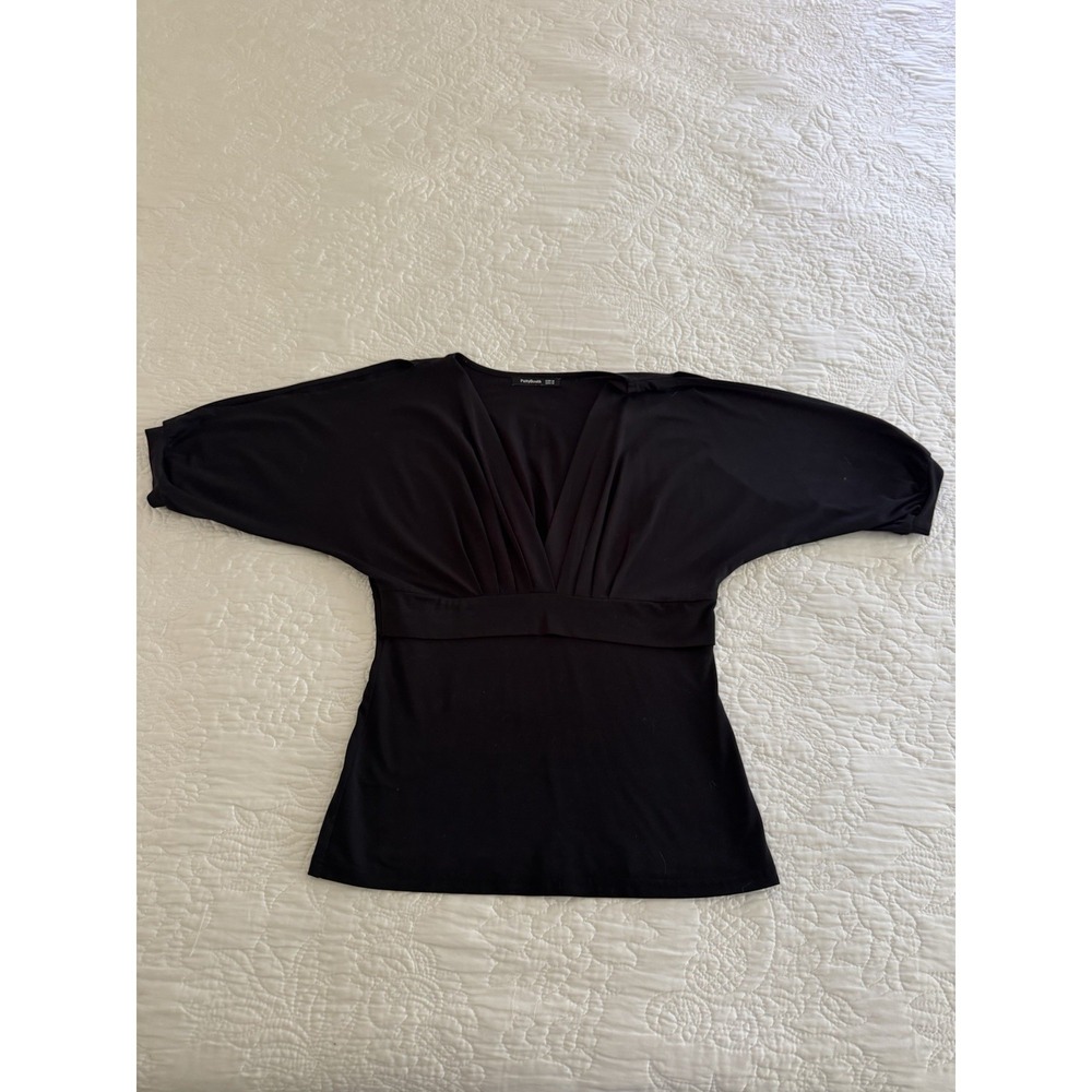 Patty Boutique Black V Neck Open Arm Blouse - Size Medium